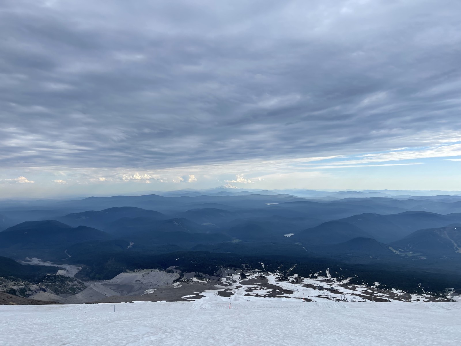 Layers of Cascade peaks with Mount Jefferson beyond