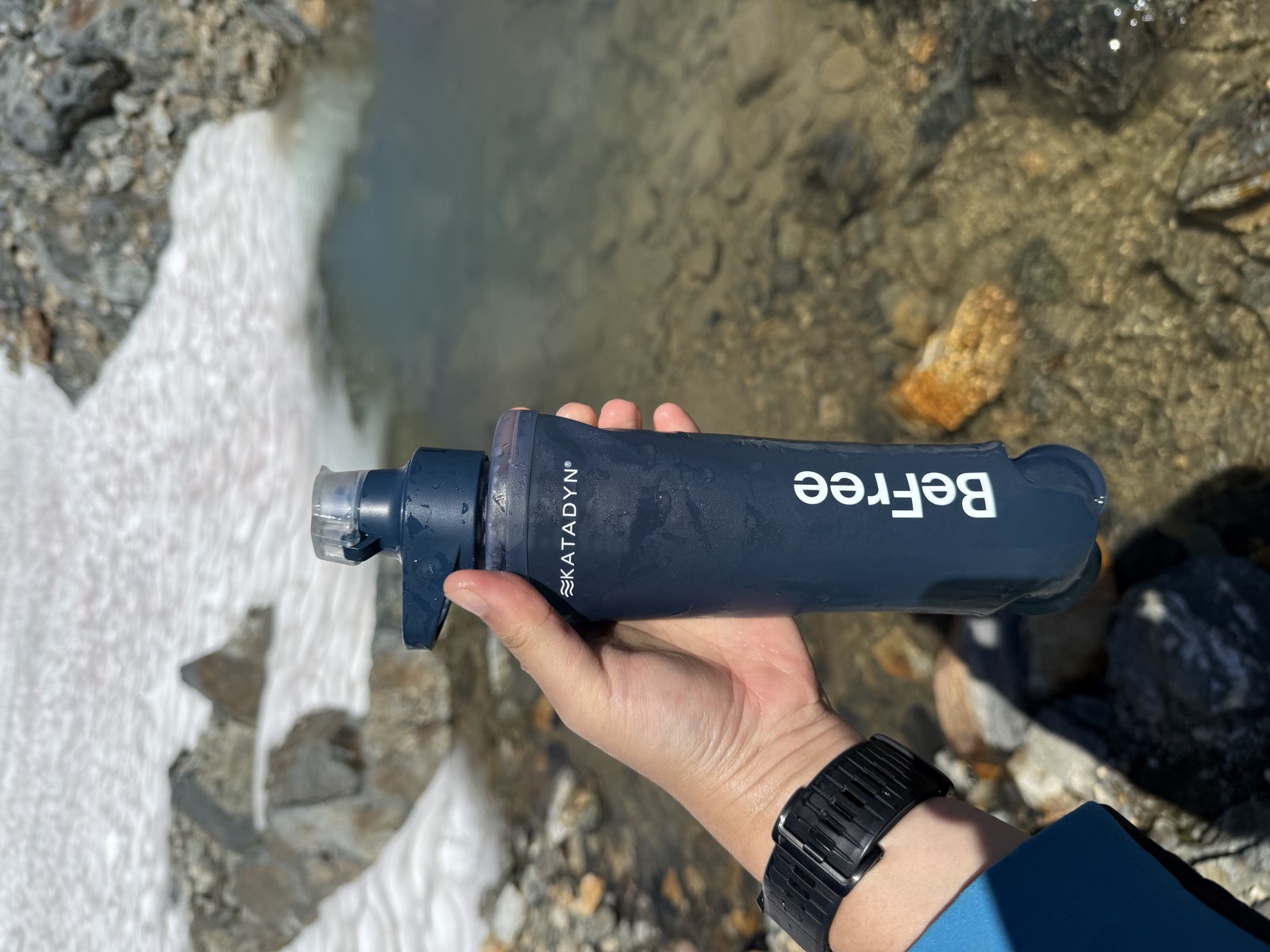 Pumping glacier meltwater through a portable filter